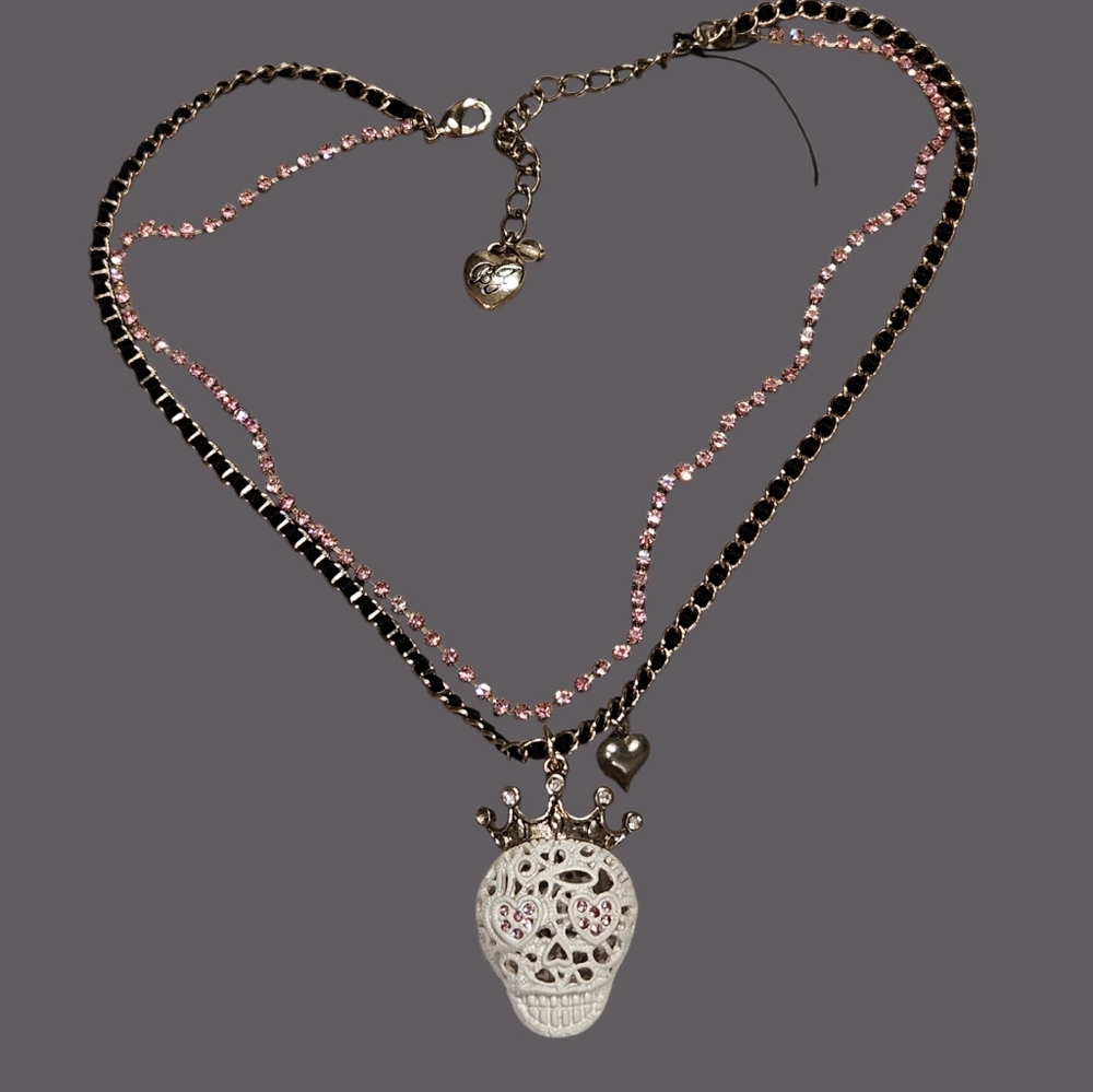 ☠️Sugar Skull Necklace/Pendant White w/Pink Rhinestone Accents Betsey - NWOT